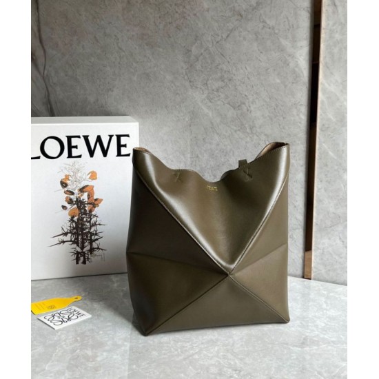 Replica Loewe Medium Puzzle Fold Tote Bag Dark Green Calfskin Replica Loewe Medium Puzzle Fold Tote Bag Dark Green Calfskin
