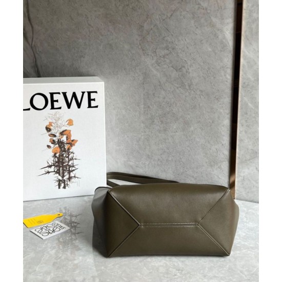 Replica Loewe Medium Puzzle Fold Tote Bag Dark Green Calfskin Replica Loewe Medium Puzzle Fold Tote Bag Dark Green Calfskin