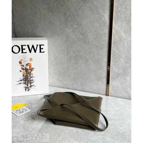 Replica Loewe Medium Puzzle Fold Tote Bag Dark Green Calfskin Replica Loewe Medium Puzzle Fold Tote Bag Dark Green Calfskin