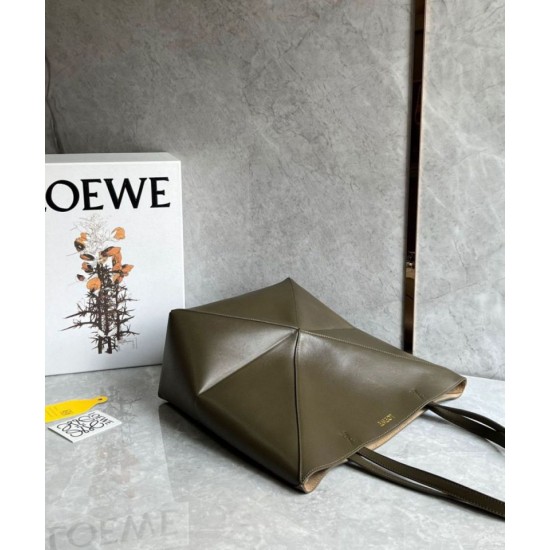 Replica Loewe Medium Puzzle Fold Tote Bag Dark Green Calfskin Replica Loewe Medium Puzzle Fold Tote Bag Dark Green Calfskin