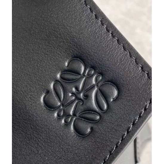 Replica Loewe Puzzle Hobo Bag Black Nappa Calfskin Replica Loewe Puzzle Hobo Bag Black Nappa Calfskin