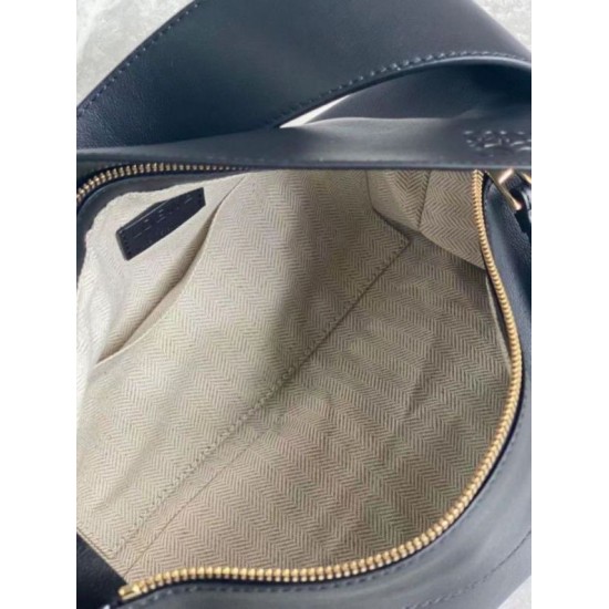 Replica Loewe Puzzle Hobo Bag Black Nappa Calfskin Replica Loewe Puzzle Hobo Bag Black Nappa Calfskin