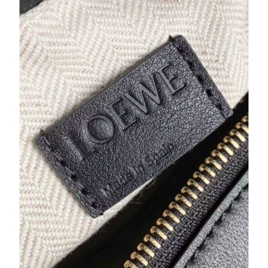 Replica Loewe Puzzle Hobo Bag Black Nappa Calfskin Replica Loewe Puzzle Hobo Bag Black Nappa Calfskin