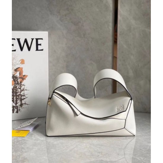 Replica Loewe Puzzle Hobo Bag White Nappa Calfskin Fake Loewe Puzzle Hobo Bag White Nappa Calfskin Replica