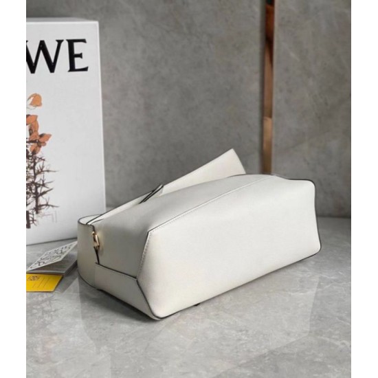 Replica Loewe Puzzle Hobo Bag White Nappa Calfskin Fake Loewe Puzzle Hobo Bag White Nappa Calfskin Replica