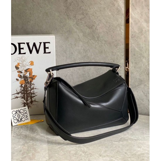 Replica Loewe Puzzle Medium Bag Black Classic Calfskin Replica Loewe Puzzle Medium Bag Black Classic Calfskin