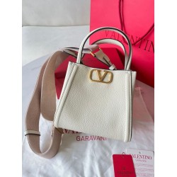 Replica Valentino Alltime Small Bag White Grained Calfskin Replica Valentino Alltime Small Bag White Grained Calfskin