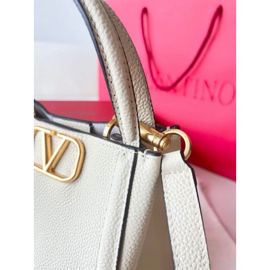 Replica Valentino Alltime Small Bag White Grained Calfskin Replica Valentino Alltime Small Bag White Grained Calfskin