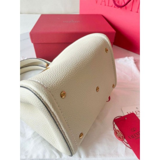 Replica Valentino Alltime Small Bag White Grained Calfskin Replica Valentino Alltime Small Bag White Grained Calfskin