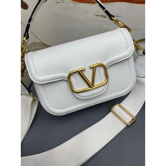 Replica Valentino Alltime Shoulder Bag White Grained Replica Valentino Alltime Shoulder Bag White Grained