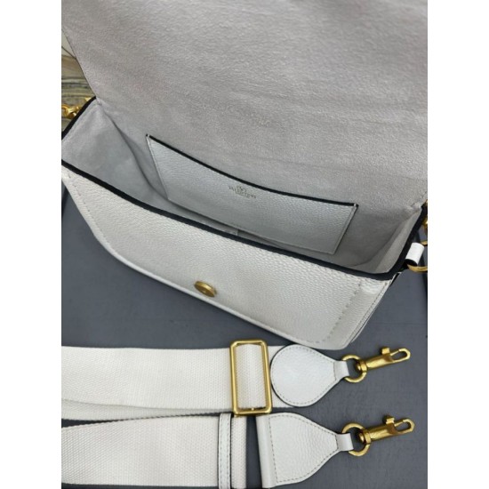 Replica Valentino Alltime Shoulder Bag White Grained Replica Valentino Alltime Shoulder Bag White Grained