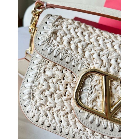 Replica Valentino Alltime Shoulder Bag White Raffia Replica Valentino Alltime Shoulder Bag White Raffia