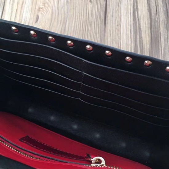 Fake Valentino Rockstud Spike Chain Clutch Black Lambskin Replica Replica Valentino Rockstud Spike Chain Clutch Black Lambskin