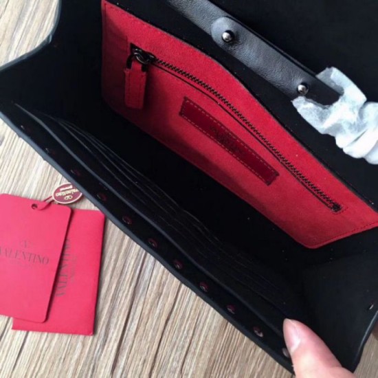 Replica Valentino Rockstud Spike Chain Clutch Crinkled Lambskin Replica Valentino Rockstud Spike Chain Clutch Crinkled Lambskin