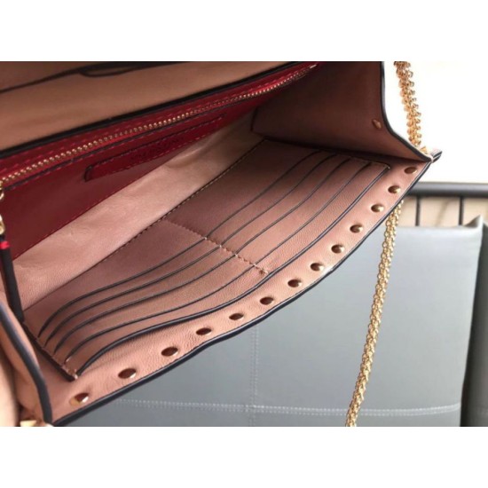 Replica Valentino Rockstud Spike Chain Clutch Poudre Lambskin Replica Valentino Rockstud Spike Chain Clutch Poudre Lambskin