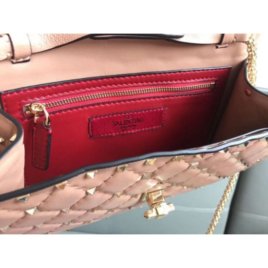 Replica Valentino Rockstud Spike Chain Clutch Poudre Lambskin Replica Valentino Rockstud Spike Chain Clutch Poudre Lambskin
