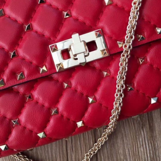Replica Valentino Rockstud Spike Chain Clutch Red Lambskin Fake Valentino Rockstud Spike Chain Clutch Red Lambskin Replica