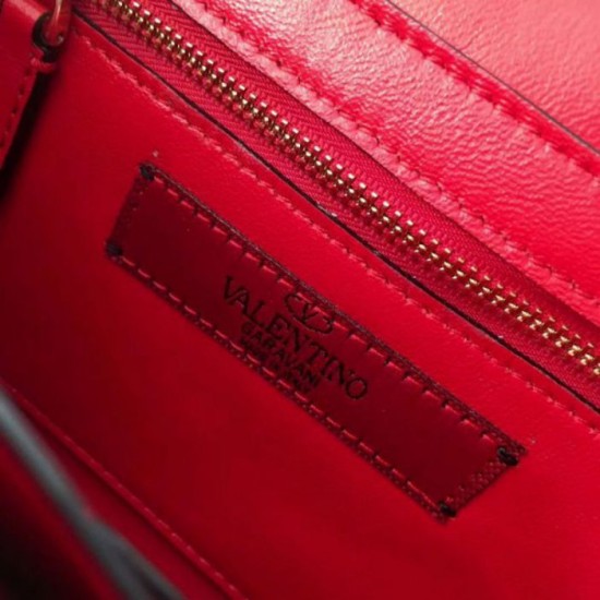 Replica Valentino Rockstud Spike Chain Clutch Red Lambskin Fake Valentino Rockstud Spike Chain Clutch Red Lambskin Replica