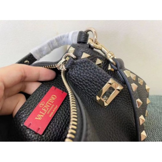 Fake Valentino Rockstud Small Crossbody Bag Black Grained Calfskin Replica Fake Valentino Rockstud Small Crossbody Bag Black Grained Calfskin Replica