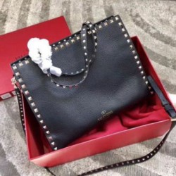 Replica Valentino Black Medium Rockstud Top Handle Bag