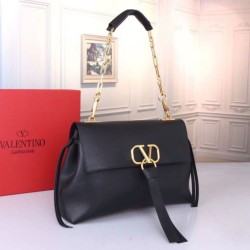 Fake Valentino Medium VRing Chain Bag Black Grainy Calfskin Replica