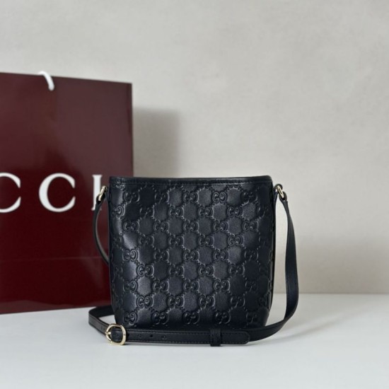 Replica Gucci 847090 GG Emblem nano bucket Bag black GG leather