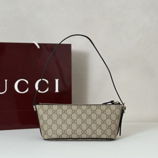 Replica Gucci GG Emblem small shoulder bag 847281 Black Replica Gucci GG Emblem small shoulder bag 847281 Black
