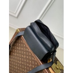 Replica Louis Vuitton Boarding Messenger LV Aerogram Men Bag M15265 Black Replica Louis Vuitton Boarding Messenger LV Aerogram Men Bag M15265 Black