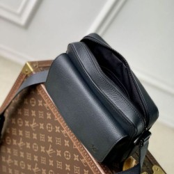 Replica Louis Vuitton Boarding Messenger LV Aerogram Men Bag M15265 Black