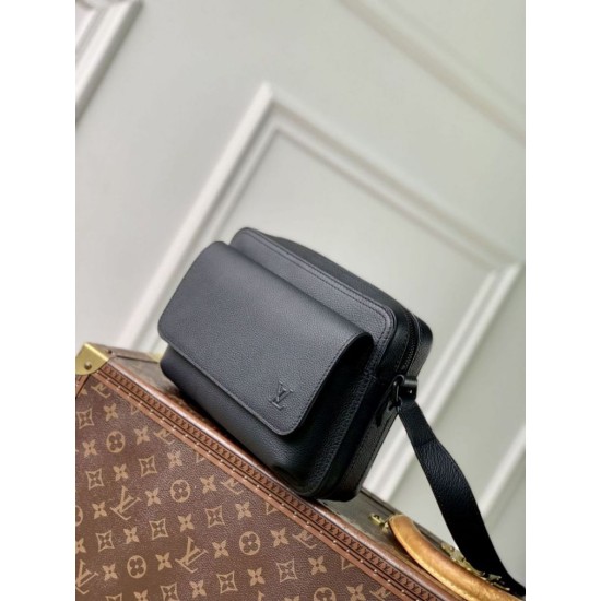 Replica Louis Vuitton Boarding Messenger LV Aerogram Men Bag M15265 Black