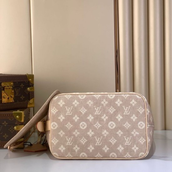 Replica Louis Vuitton All In GM Bucket Bag M25727 Meowgram signature