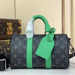 Replica Louis Vuitton Keepall Bandoulière 25 Men Bag M25885 Green
