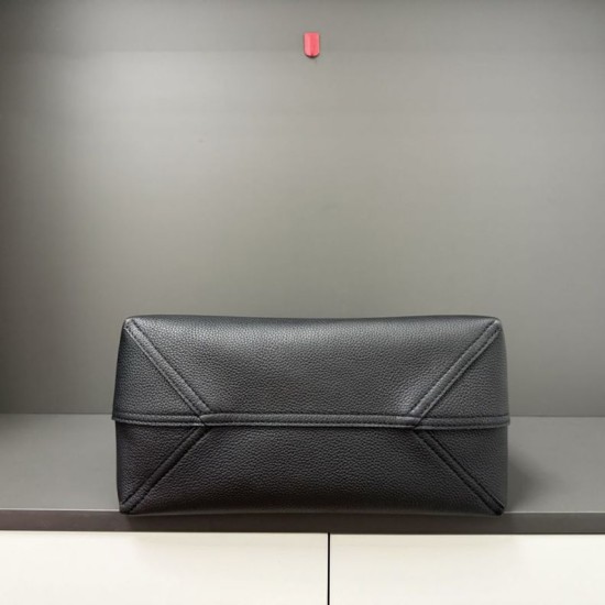 Replica Louis Vuitton Verso Hobo Men Bag M27022 Black Replica Louis Vuitton Verso Hobo Men Bag M27022 Black