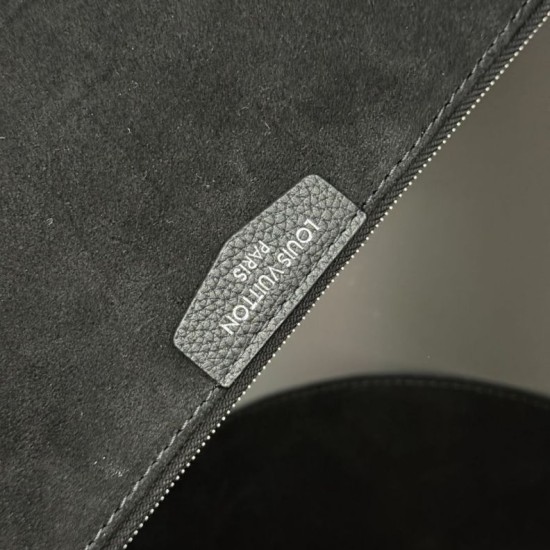 Replica Louis Vuitton Verso Hobo Men Bag M27022 Black Replica Louis Vuitton Verso Hobo Men Bag M27022 Black