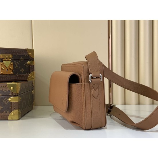 Replica Louis Vuitton Boarding Messenger LV Aerogram Men Bag m25981 Brown