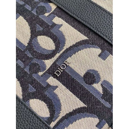 Fake Dior Weekender 40 Bag in Beige Maxi Dior Oblique Jacquard Replica Replica Dior Weekender 40 Bag in Beige Maxi Dior Oblique Jacquard