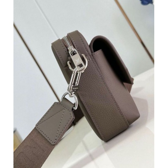 Replica Louis Vuitton Fastline Messenger Bag in Mocha LV Aerogram Leather M11626 Replica Louis Vuitton Fastline Messenger Bag in Mocha LV Aerogram Leather M11626