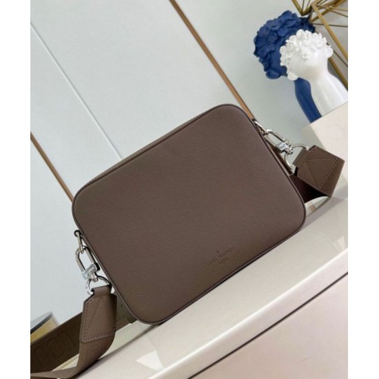 Replica Louis Vuitton Fastline Messenger Bag in Mocha LV Aerogram Leather M11626 Replica Louis Vuitton Fastline Messenger Bag in Mocha LV Aerogram Leather M11626