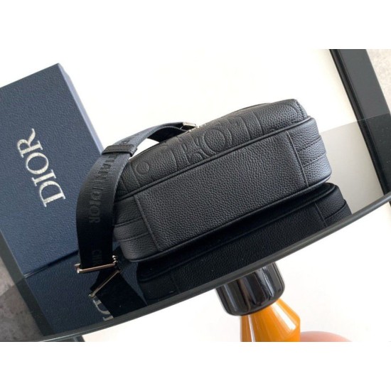 Replica Dior Rider 2.0 Zipped Messenger Bag Black Gravity Fake Dior Rider 2.0 Zipped Messenger Bag Black Gravity Replica