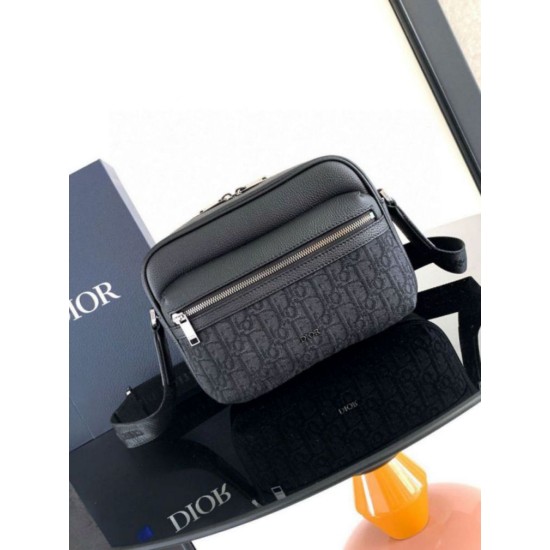 Replica Dior Rider 2.0 Zipped Messenger Bag Black Oblique with Black Replica Dior Rider 2.0 Zipped Messenger Bag Black Oblique with Black