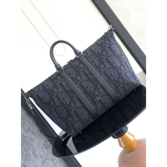 Fake Dior Weekender 40 Bag Black Maxi Dior Oblique Jacquard Replica Replica Dior Weekender 40 Bag Black Maxi Dior Oblique Jacquard