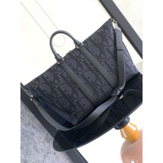 Fake Dior Weekender 40 Bag Black Maxi Dior Oblique Jacquard Replica Replica Dior Weekender 40 Bag Black Maxi Dior Oblique Jacquard