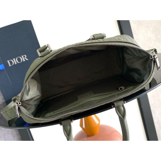 Replica Dior Weekender 25 Bag Khaki Dior Gravity Fake Dior Weekender 25 Bag Khaki Dior Gravity Replica