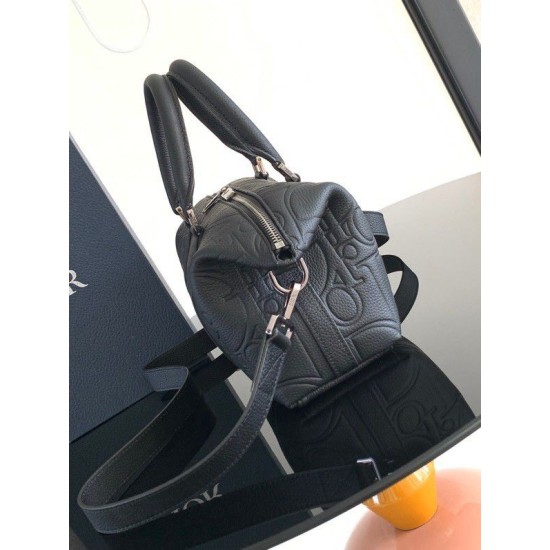 Fake Dior Weekender 25 Bag Black Dior Gravity Replica Fake Dior Weekender 25 Bag Black Dior Gravity Replica