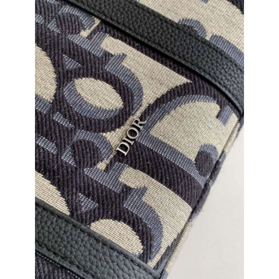 Replica Dior Weekender 25 Bag Beige Maxi Dior Oblique Jacquard Replica Dior Weekender 25 Bag Beige Maxi Dior Oblique Jacquard