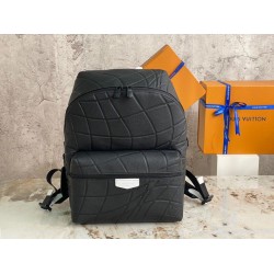 Replica Louis Vuitton Discovery Backpack Taurillon M21391 Replica Louis Vuitton Discovery Backpack Taurillon M21391