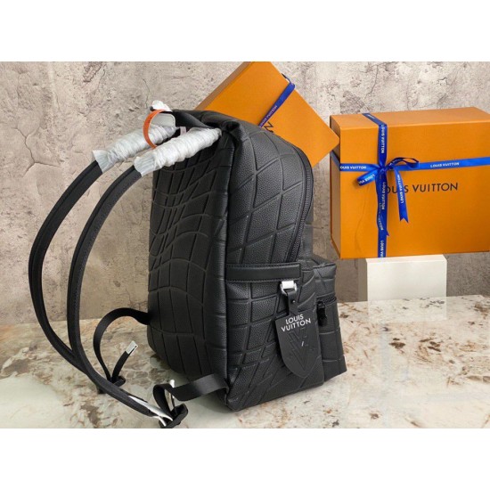 Replica Louis Vuitton Discovery Backpack Taurillon M21391 Replica Louis Vuitton Discovery Backpack Taurillon M21391