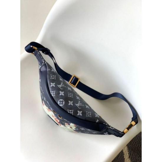 Fake Louis Vuitton Discovery Bumbag Monogram Bleach Canvas M23905 Replica Replica Louis Vuitton Discovery Bumbag Monogram Bleach Canvas M23905