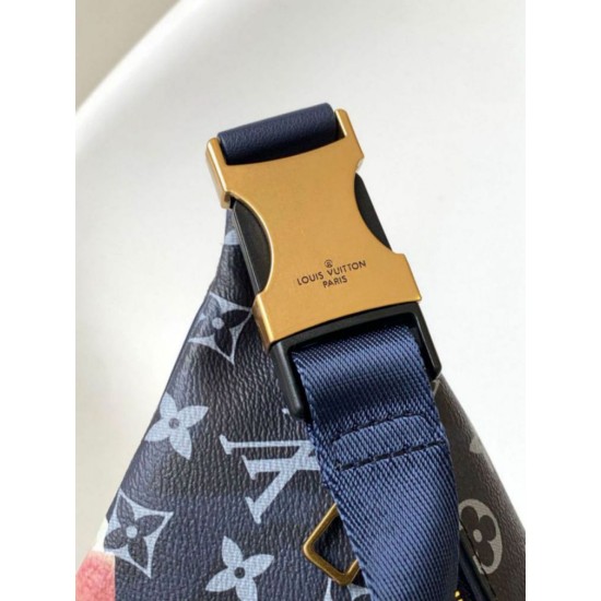 Fake Louis Vuitton Discovery Bumbag Monogram Bleach Canvas M23905 Replica Replica Louis Vuitton Discovery Bumbag Monogram Bleach Canvas M23905