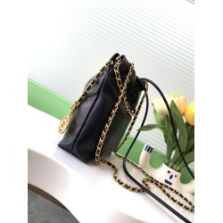 Replica Chanel 22 Mini Handbag shiny calfskin AS3980 Black